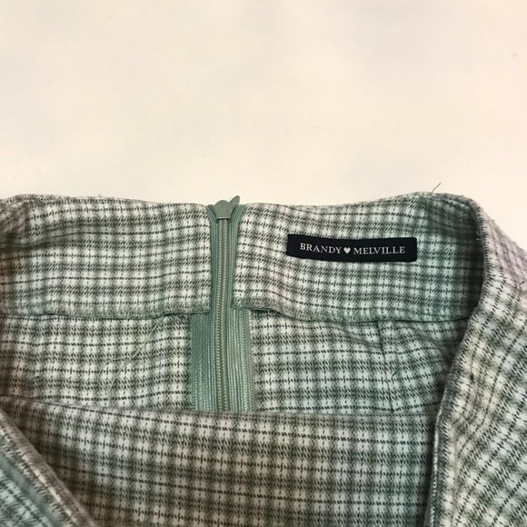 Plaid Green Skirt with 2 Slits - Picture 2 of 3